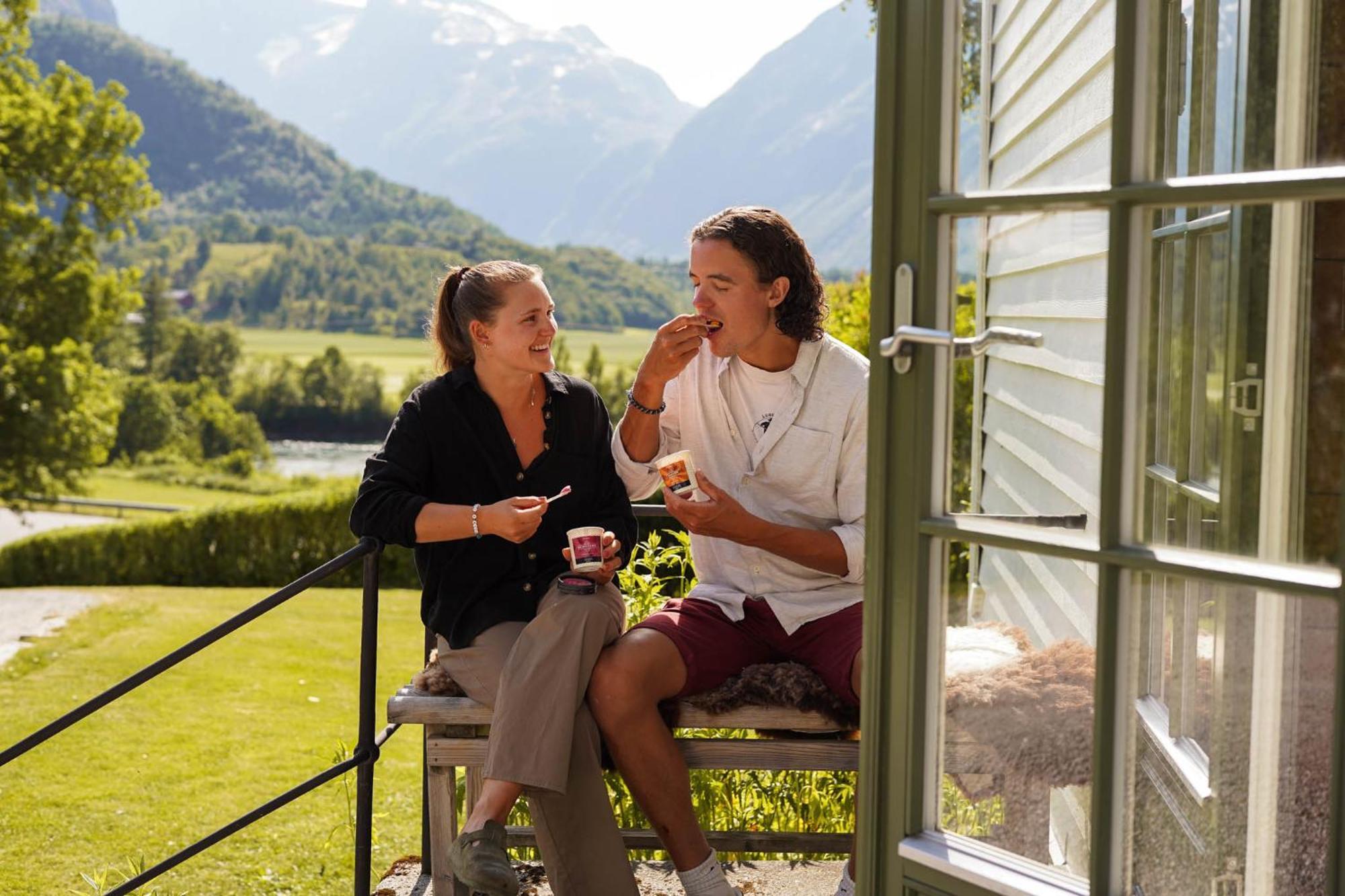 Hotel Aak Andalsnes Ngoại thất bức ảnh